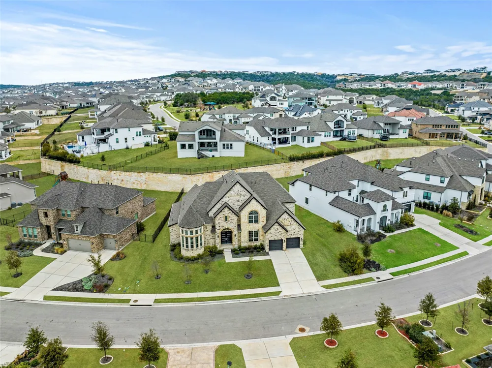 2324 Bel Paese Bend Leander, TX 78641