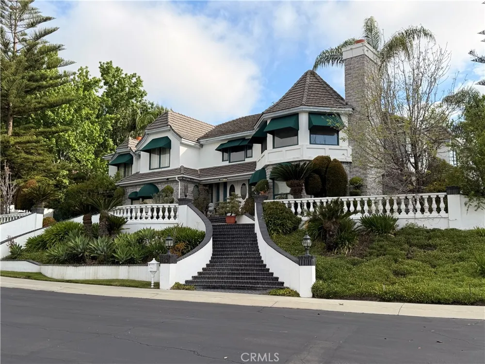2759 Chauncey Orange, CA 92867