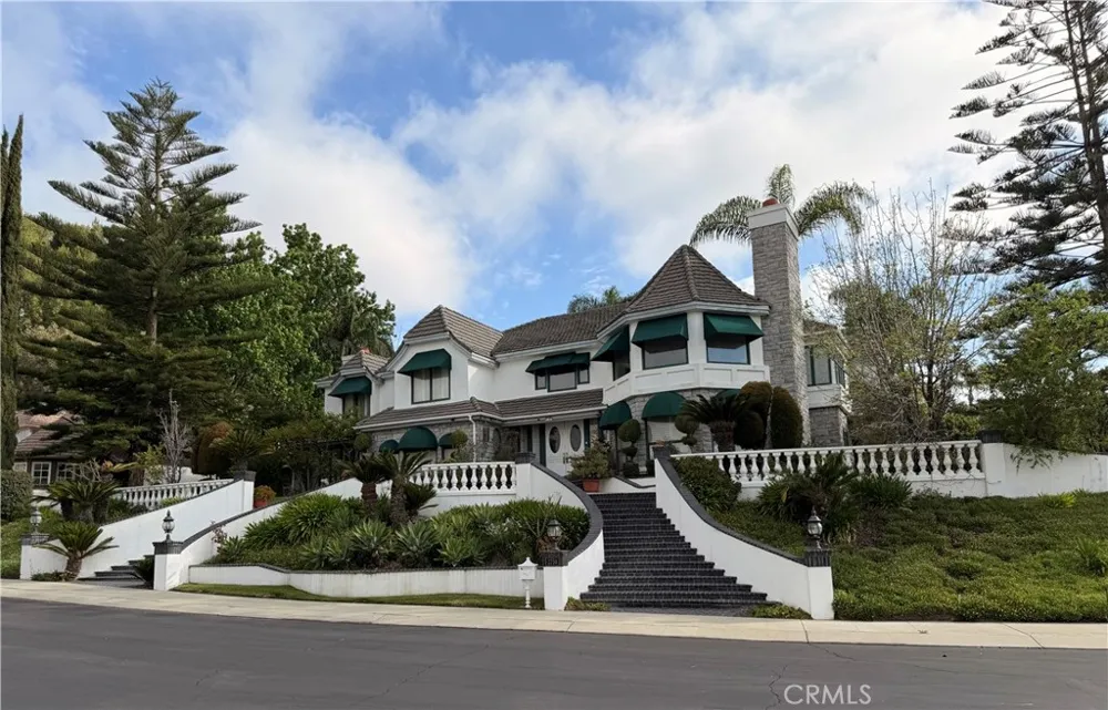 2759 Chauncey Orange, CA 92867