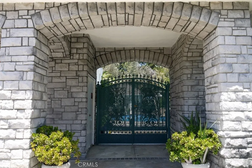 2759 Chauncey Orange, CA 92867