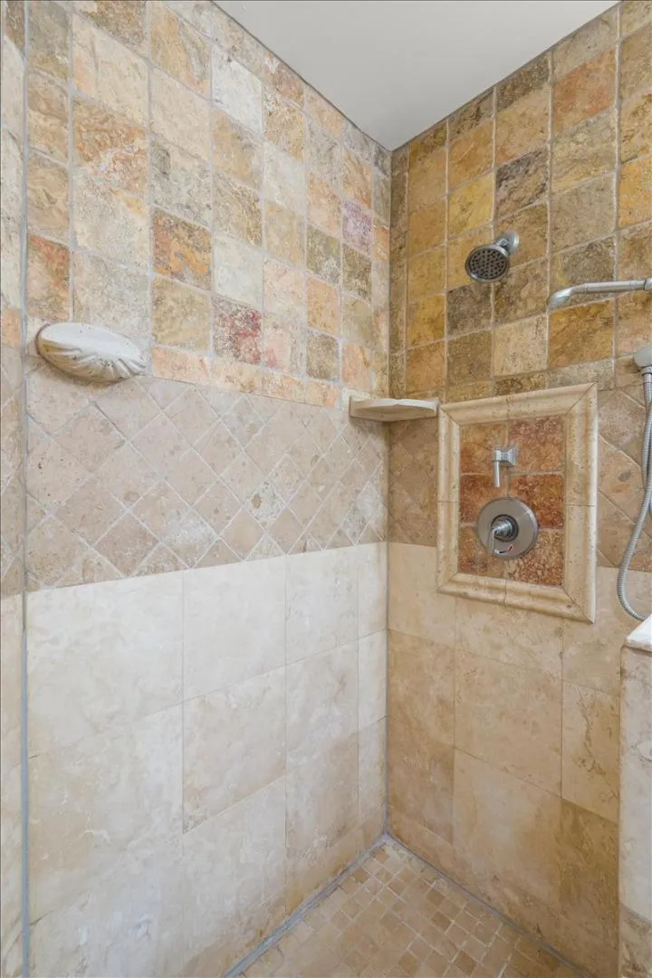 17555 Manzanita Drive Morgan Hill, CA 95037