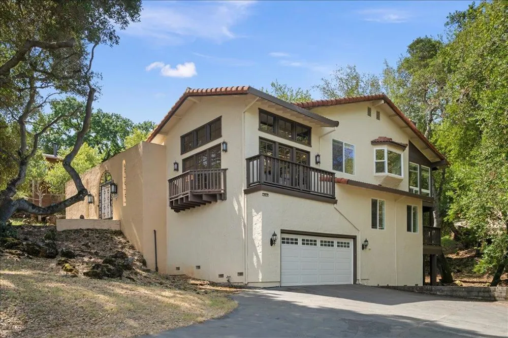 17555 Manzanita Drive Morgan Hill, CA 95037