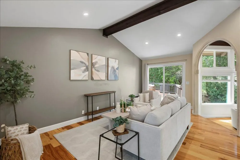 17555 Manzanita Drive Morgan Hill, CA 95037