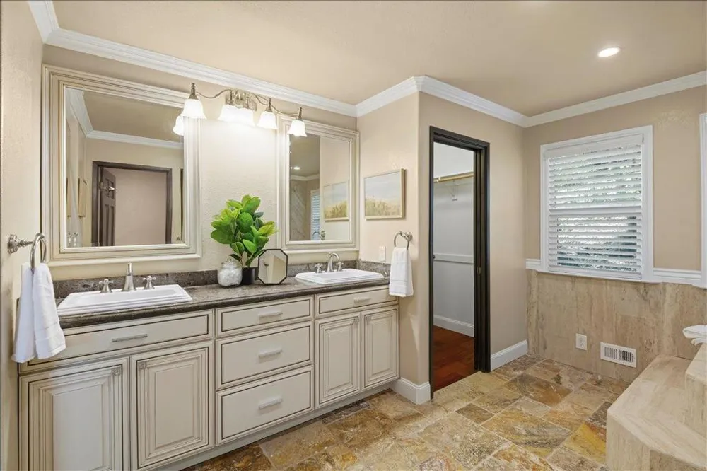 17555 Manzanita Drive Morgan Hill, CA 95037