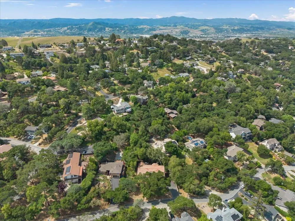 17555 Manzanita Drive Morgan Hill, CA 95037