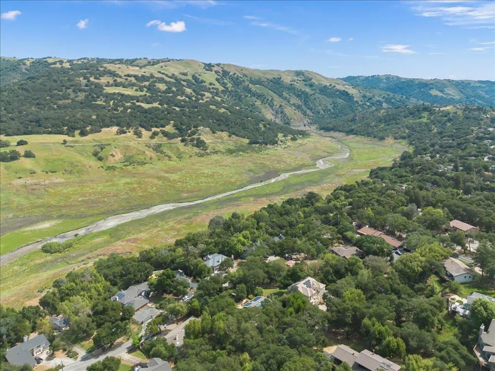 17555 Manzanita Drive Morgan Hill, CA 95037