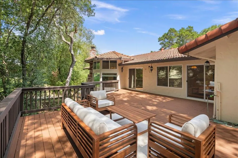 17555 Manzanita Drive Morgan Hill, CA 95037