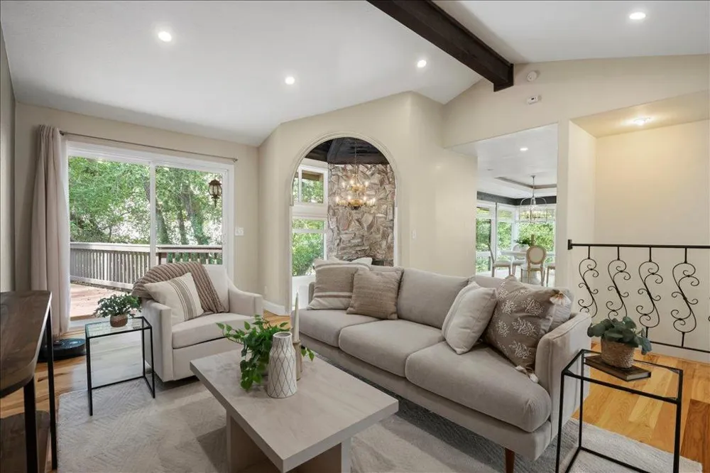 17555 Manzanita Drive Morgan Hill, CA 95037