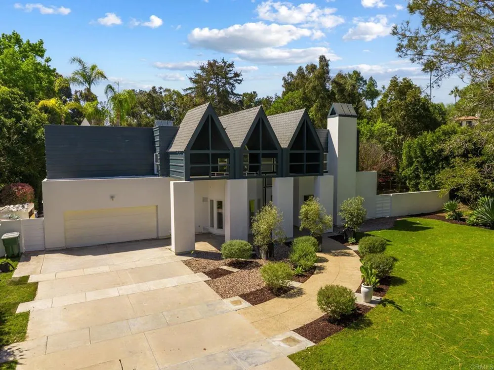 4557 Vista De La Tierra Del Mar, CA 92014