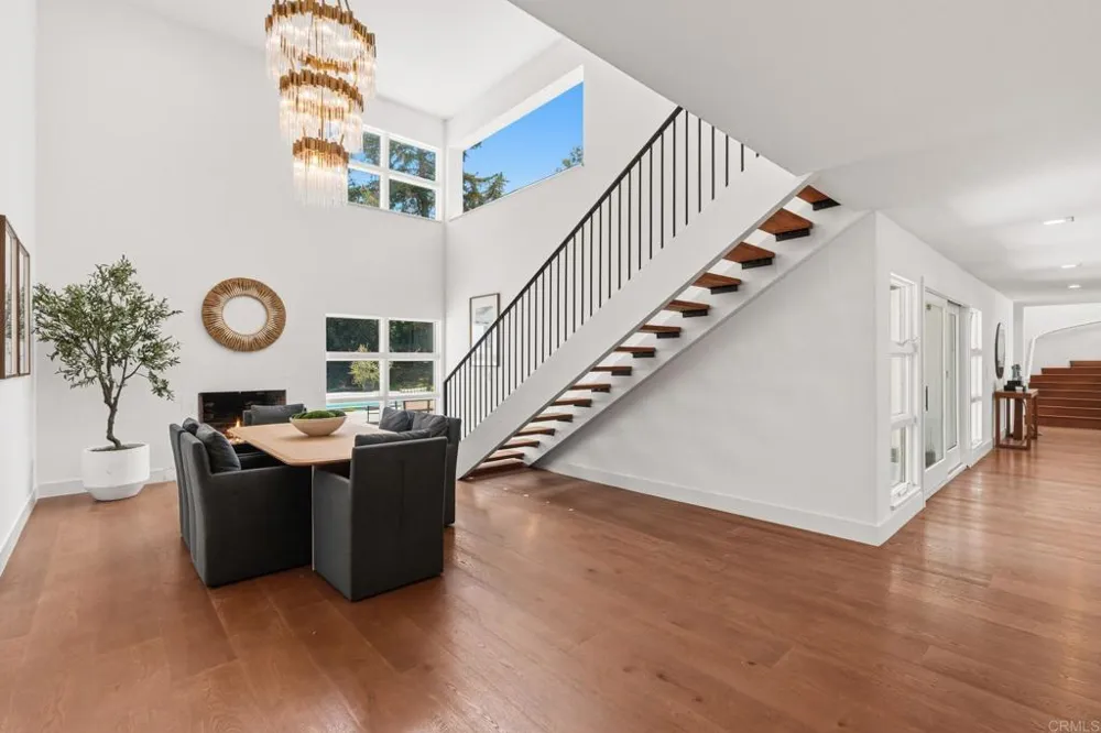 4557 Vista De La Tierra Del Mar, CA 92014