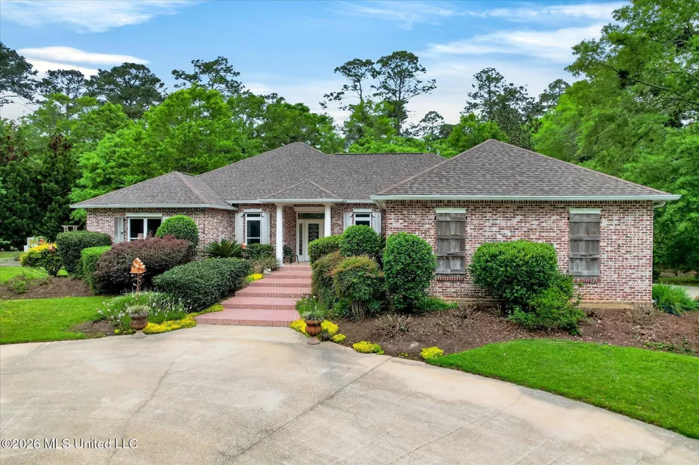 7061 Bayou Talla Lane Kiln, MS 39556