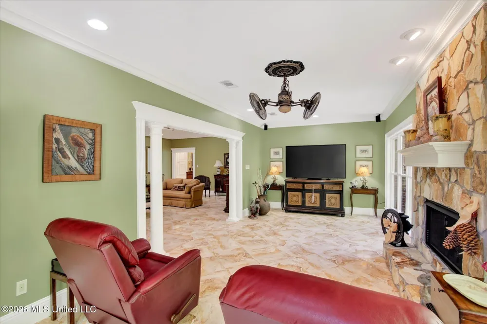 7061 Bayou Talla Lane Kiln, MS 39556
