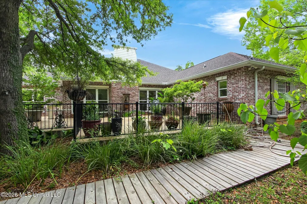 7061 Bayou Talla Lane Kiln, MS 39556
