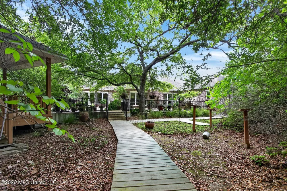 7061 Bayou Talla Lane Kiln, MS 39556
