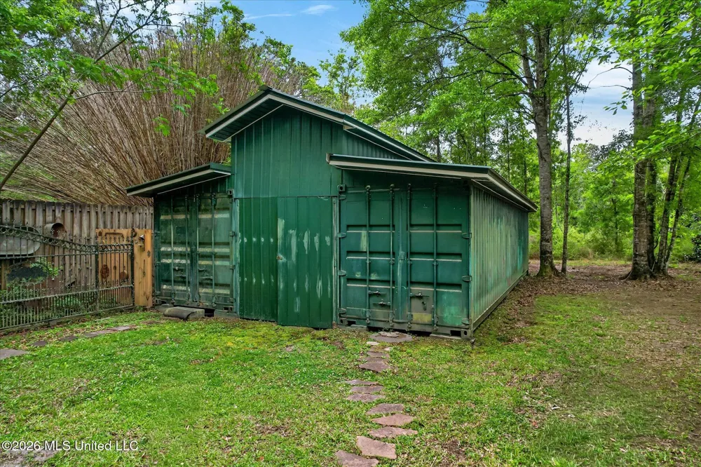 7061 Bayou Talla Lane Kiln, MS 39556