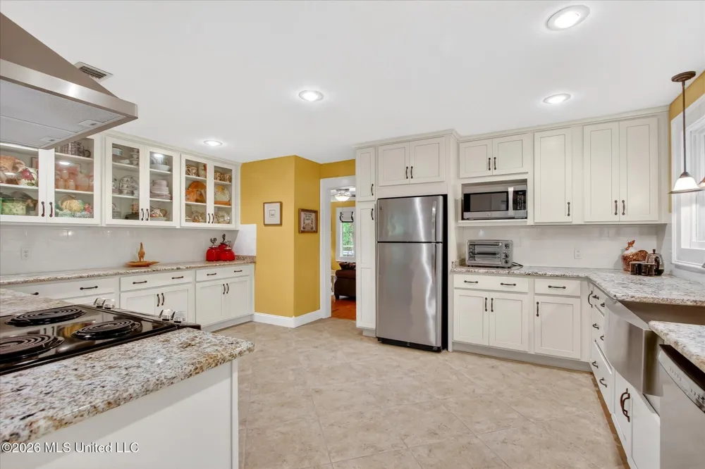 7061 Bayou Talla Lane Kiln, MS 39556