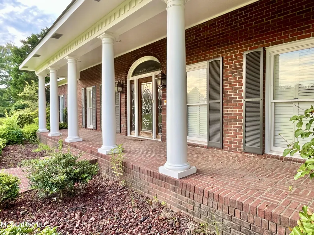 13 Canebrake Drive Crystal Springs, MS 39059