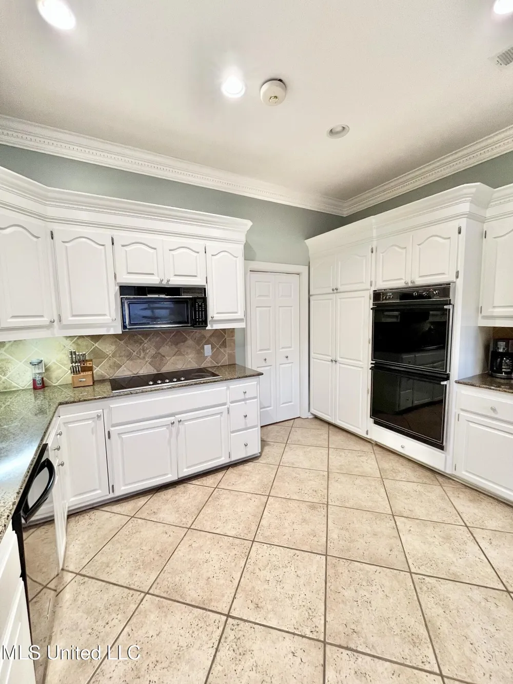 13 Canebrake Drive Crystal Springs, MS 39059