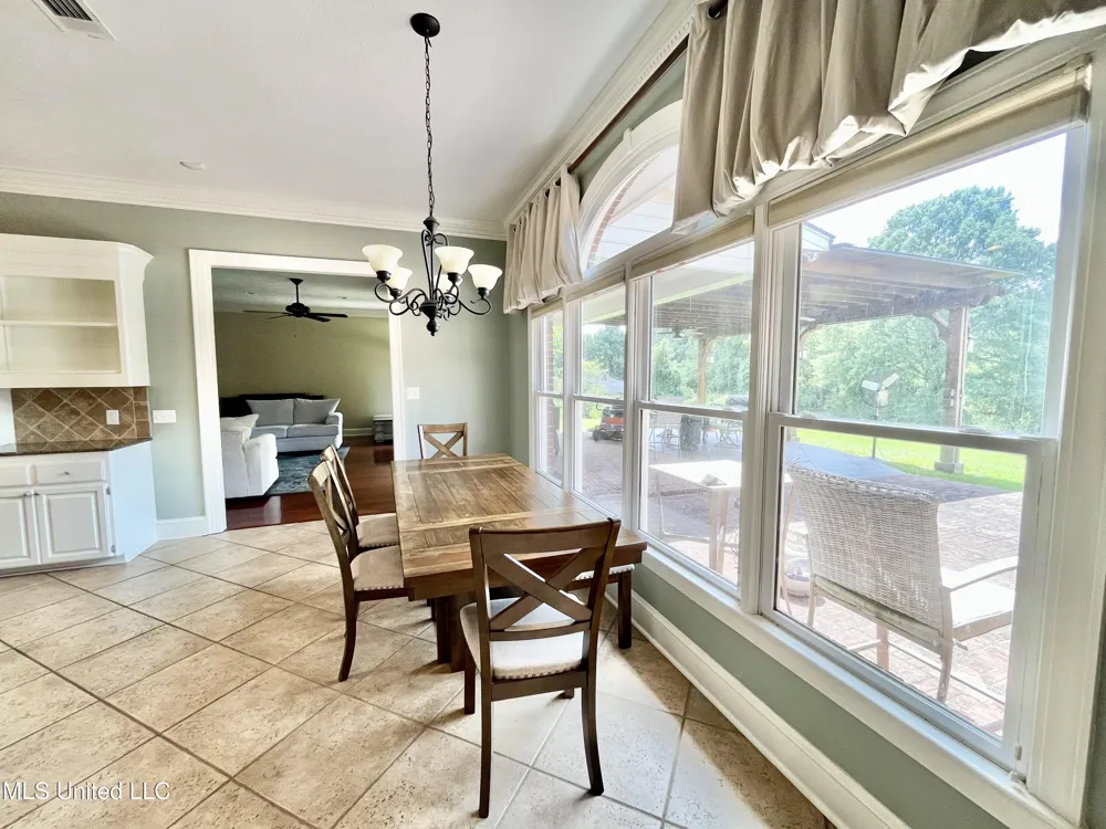 13 Canebrake Drive Crystal Springs, MS 39059