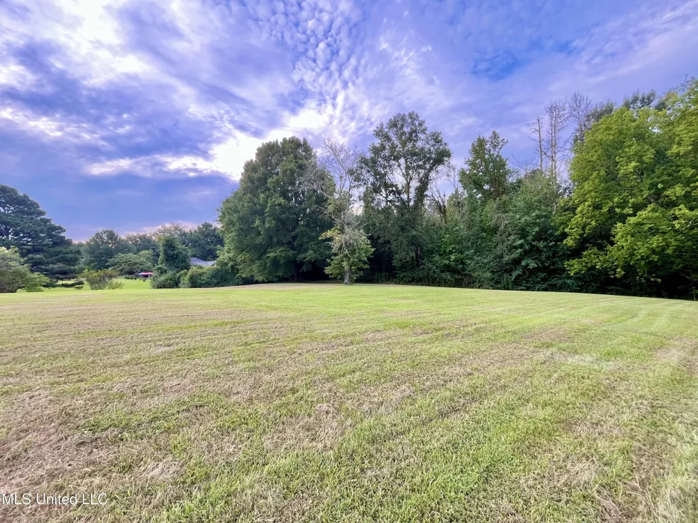 13 Canebrake Drive Crystal Springs, MS 39059