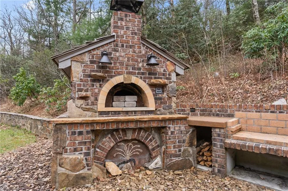 110 Mountain Hearth Drive Sparta, NC 28675