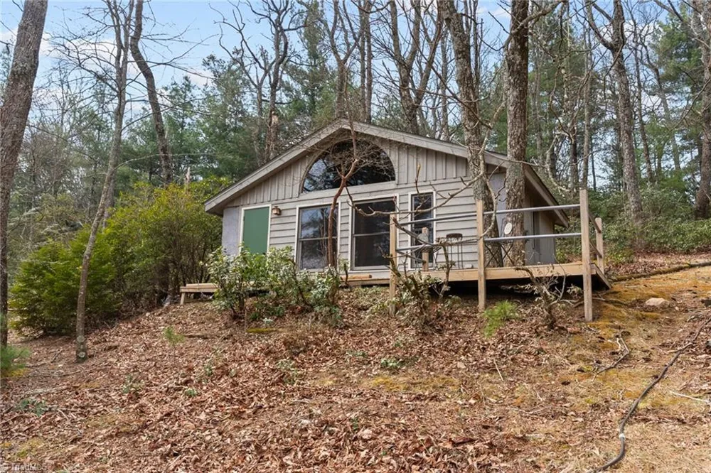 110 Mountain Hearth Drive Sparta, NC 28675
