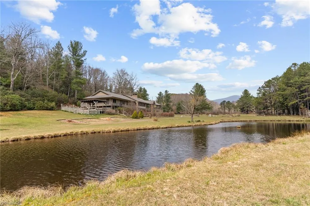 110 Mountain Hearth Drive Sparta, NC 28675