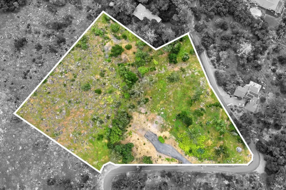 3577 Deer Trail Road Santa Rosa, CA 95404