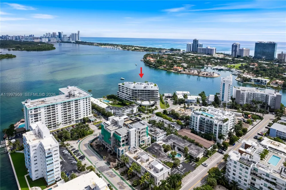 1135 103rd St #203 Bay Harbor Islands, FL 33154