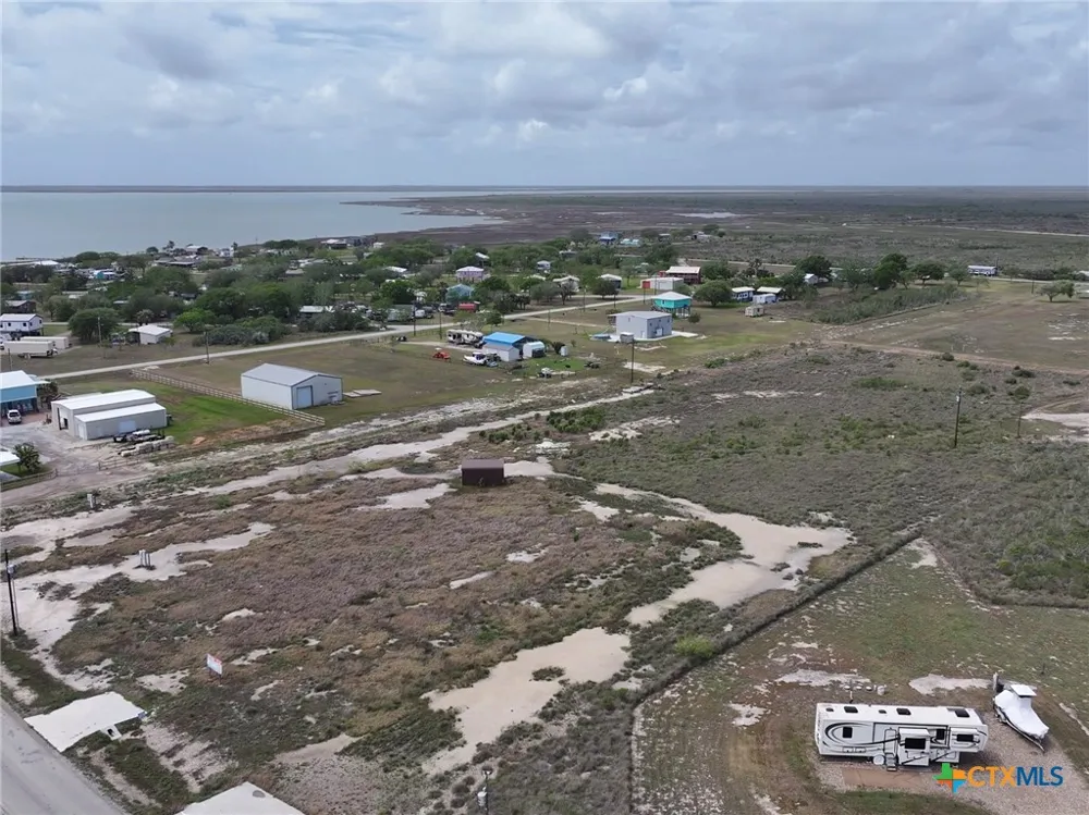 268 Powderhorn Lane Port Lavaca, TX 77979
