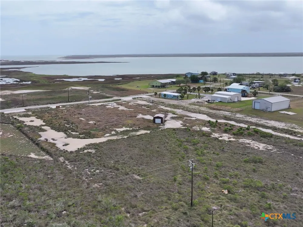 268 Powderhorn Lane Port Lavaca, TX 77979
