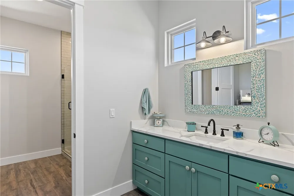 2105 Legacy Hills Drive Johnson City, TX 78636