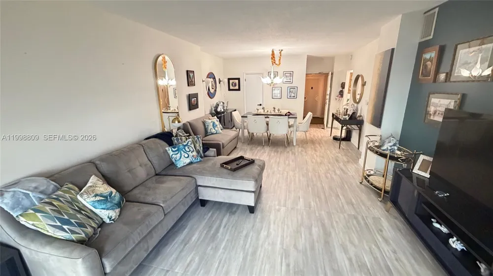 1965 S Ocean Dr #5D Hallandale Beach, FL 33009