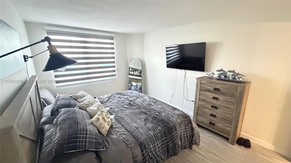 1965 S Ocean Dr #5D Hallandale Beach, FL 33009