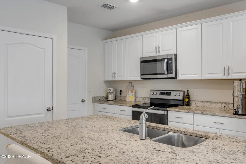 60 Bella Oaks Drive Port Orange, FL 32129