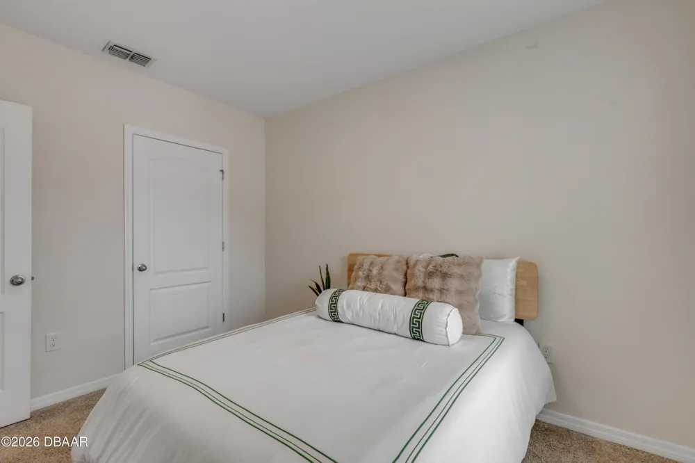 60 Bella Oaks Drive Port Orange, FL 32129