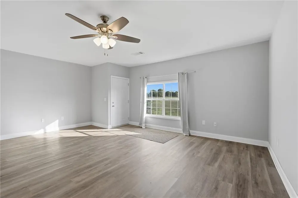 1202 Hodges Circle Mansfield, GA 30055