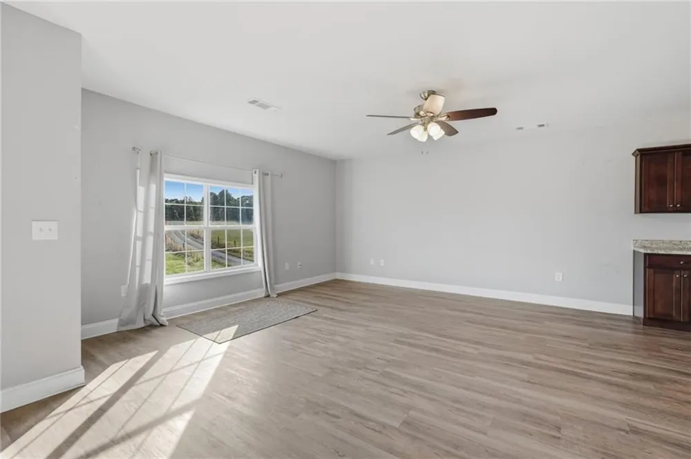 1202 Hodges Circle Mansfield, GA 30055