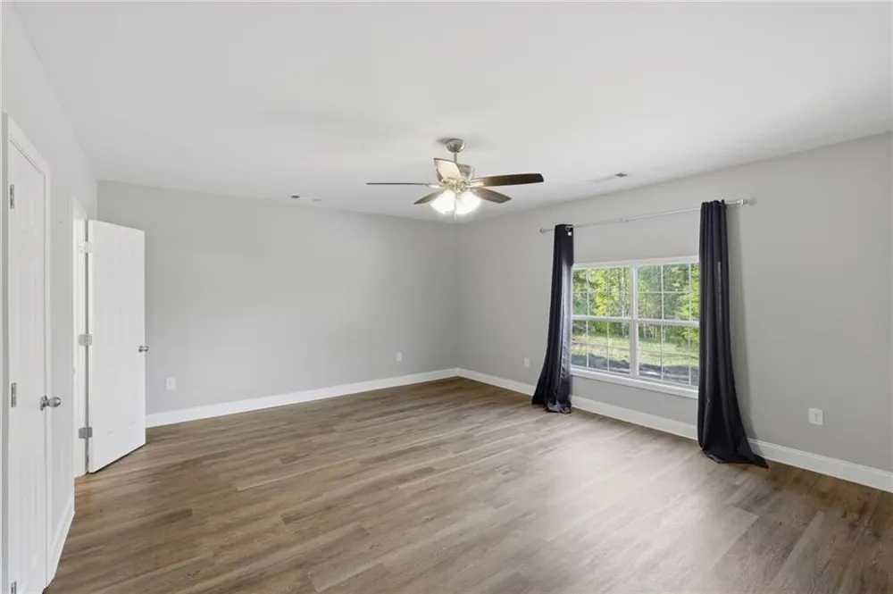 1202 Hodges Circle Mansfield, GA 30055