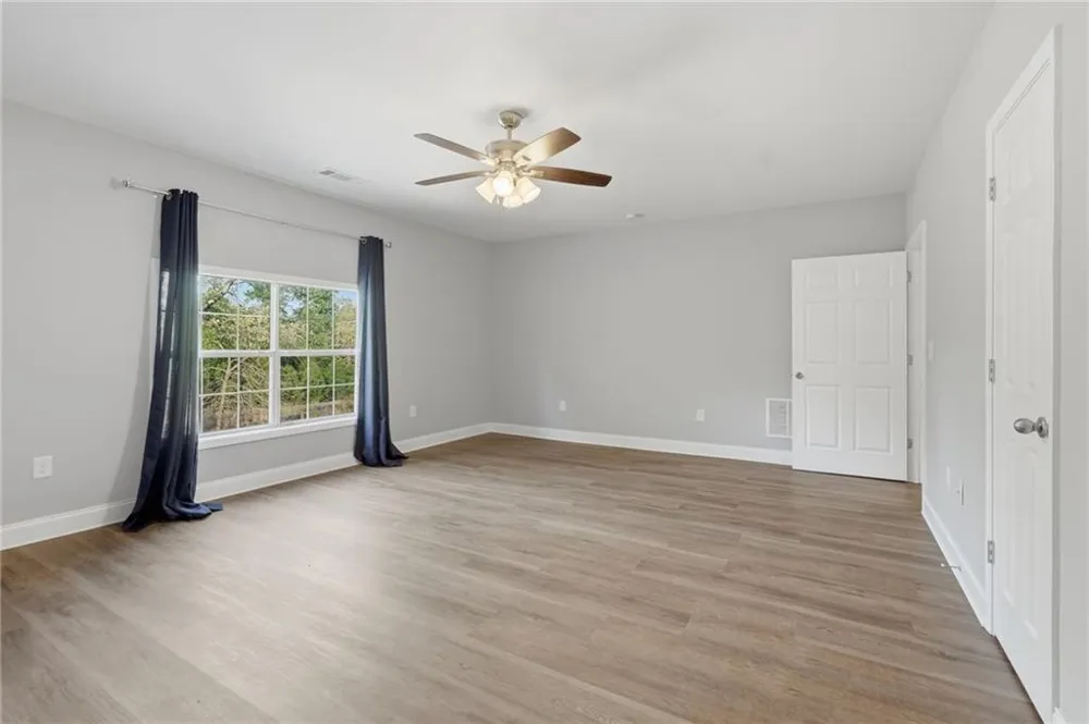 1202 Hodges Circle Mansfield, GA 30055