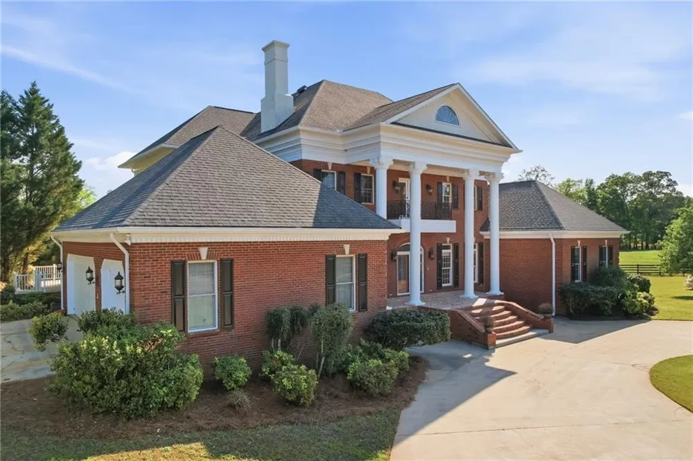 1202 Hodges Circle Mansfield, GA 30055