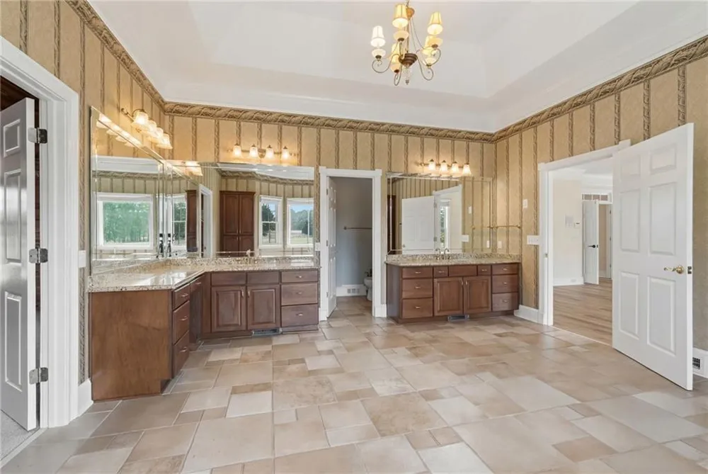 1202 Hodges Circle Mansfield, GA 30055
