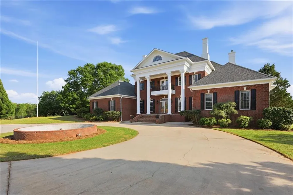 1202 Hodges Circle Mansfield, GA 30055