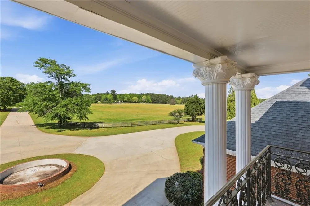1202 Hodges Circle Mansfield, GA 30055