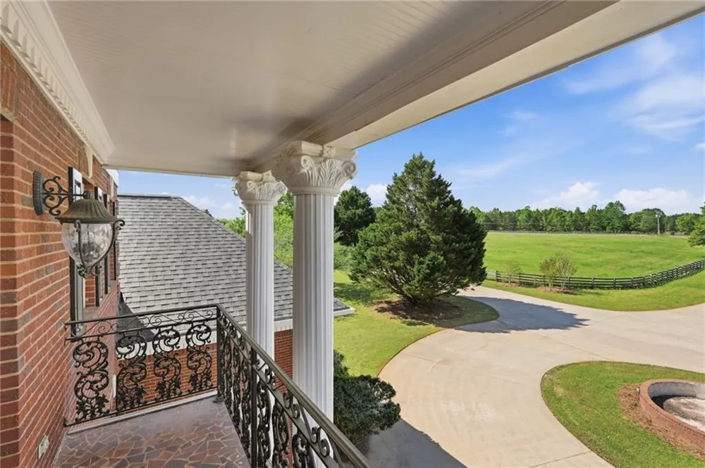 1202 Hodges Circle Mansfield, GA 30055