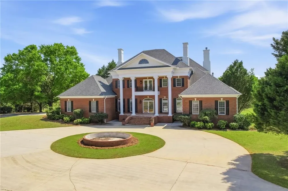 1202 Hodges Circle Mansfield, GA 30055