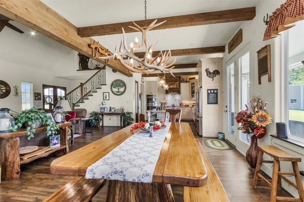 15586 Highway 105 E Conroe, TX 77306