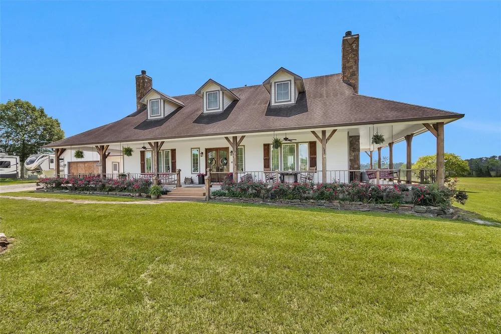 15586 Highway 105 E Conroe, TX 77306