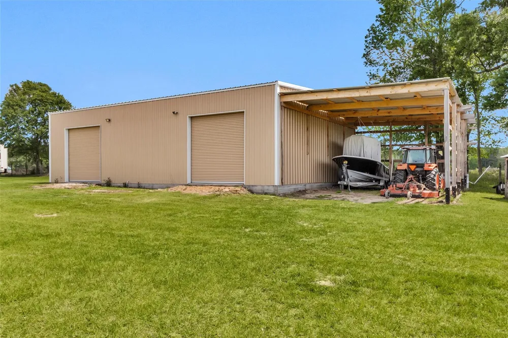 15586 Highway 105 E Conroe, TX 77306