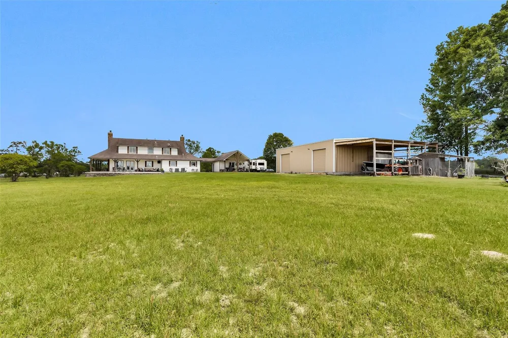 15586 Highway 105 E Conroe, TX 77306